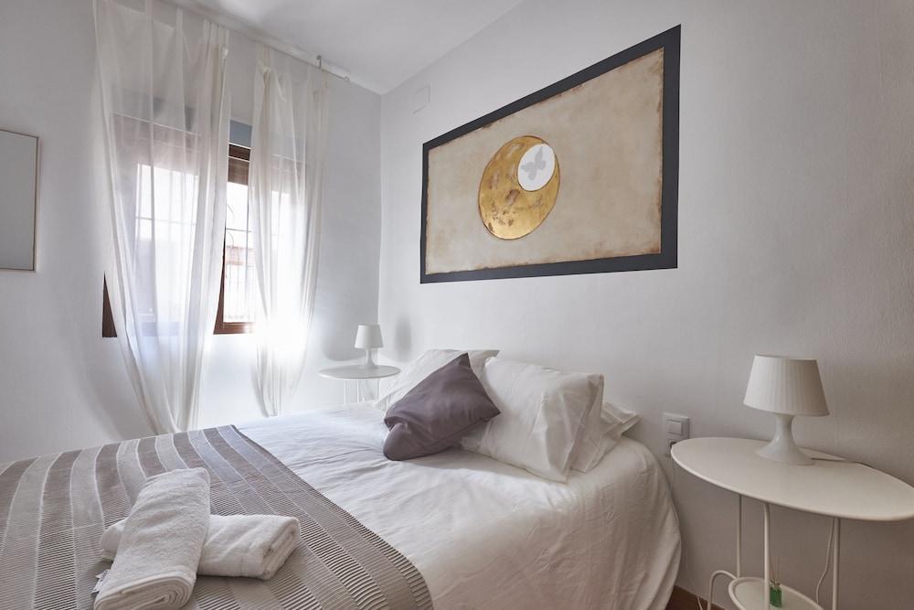 Hostal La Estrella Madrid Ngoại thất bức ảnh