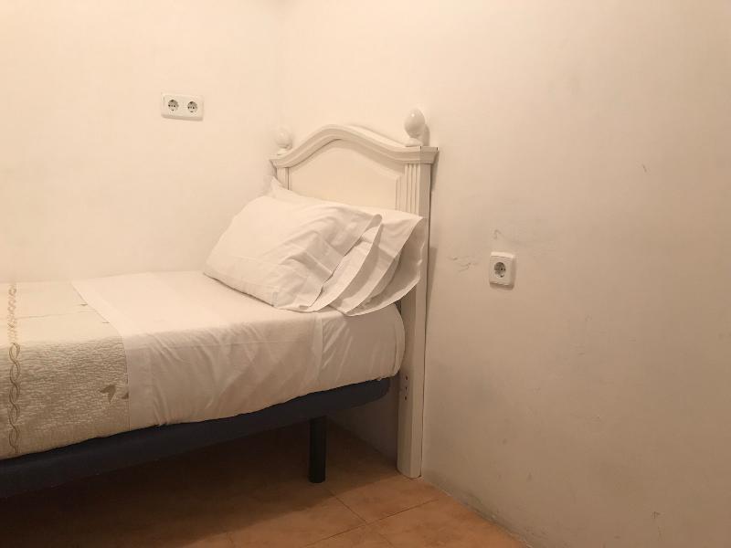 Hostal La Estrella Madrid Ngoại thất bức ảnh